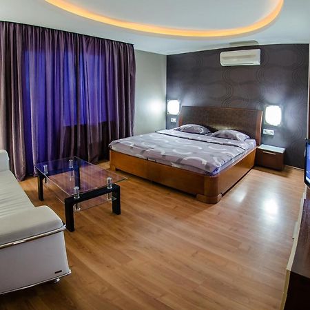 Hotrent Pechersk Lesy 20/22 Kyjev Exteriér fotografie