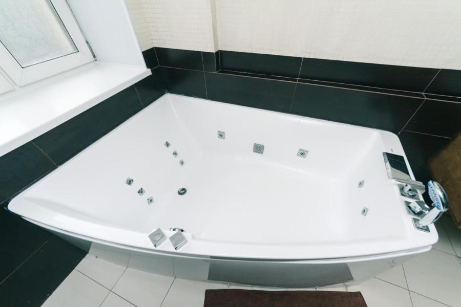 Hotrent Pechersk Lesy 20/22 Kyjev Exteriér fotografie