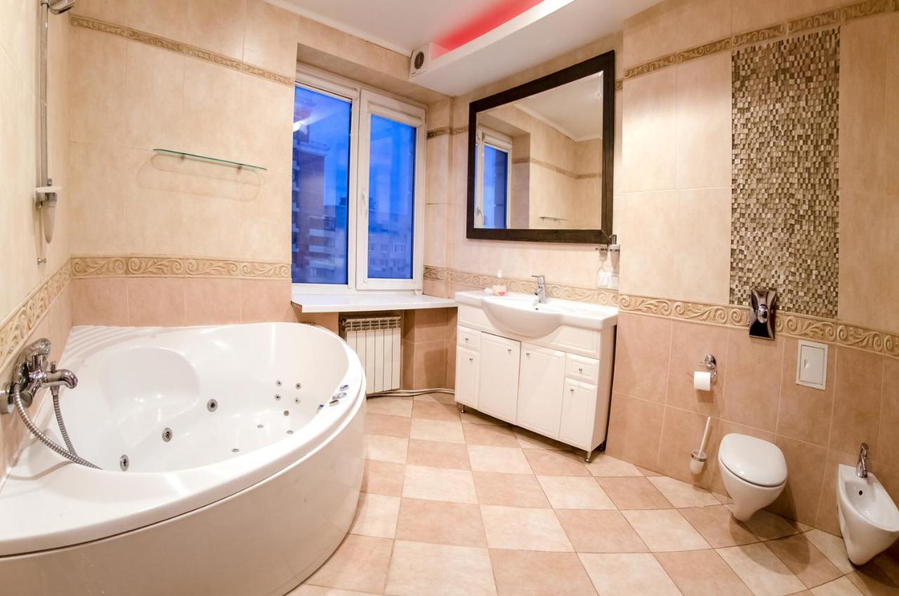 Hotrent Pechersk Lesy 20/22 Kyjev Exteriér fotografie